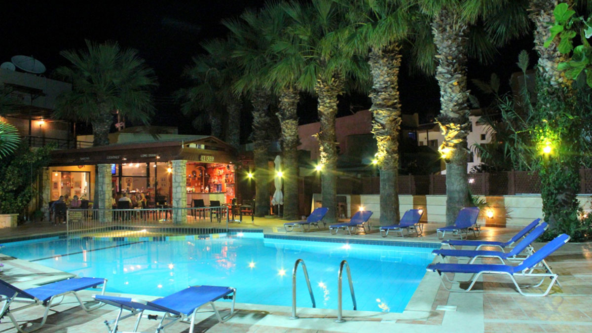 Latania Studios & Apartments